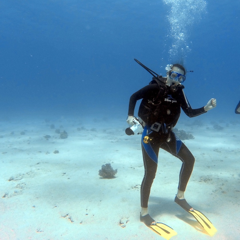 Meet your Posher, Hillary